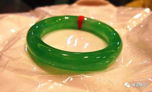 翡翠探秘 资深知识引领您走进翡翠世界与制品鉴赏